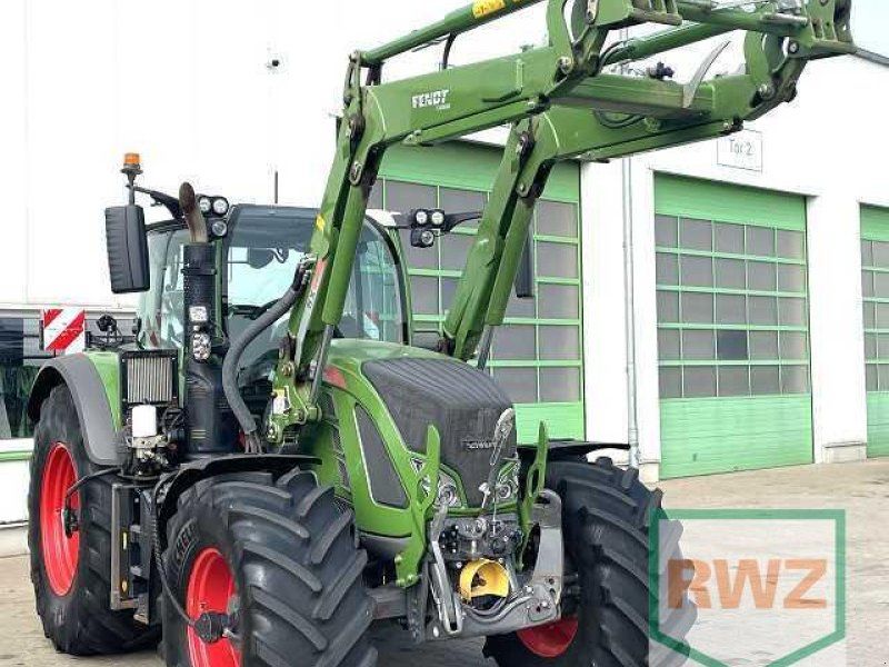 Fendt 724 Vario S4 Profi Plus