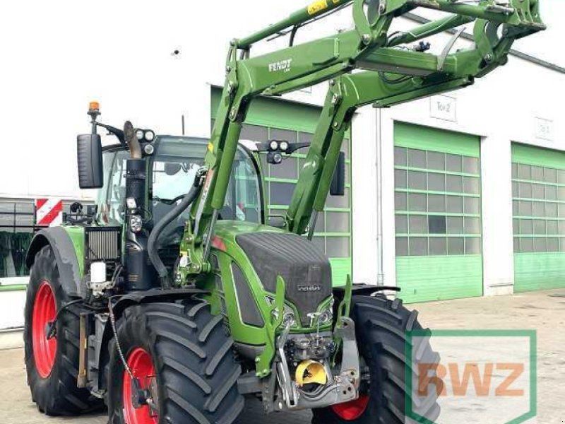 Fendt 724 Vario S4 Profi Plus