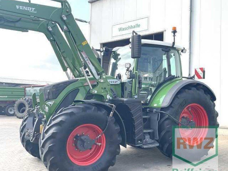 Fendt 724 Vario S4 Profi Plus