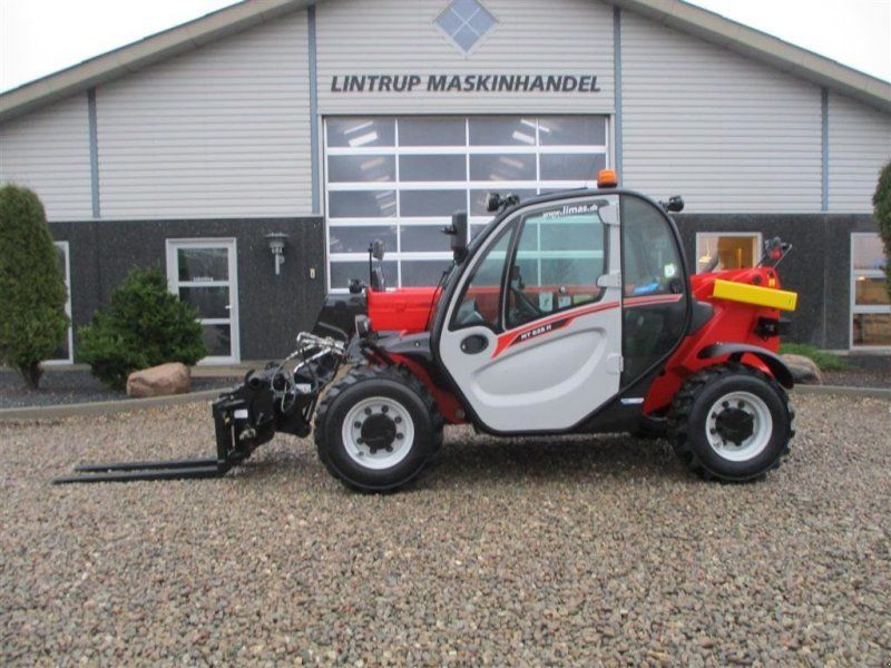 Manitou MT625H Comfort Dansk maskine, med hydrauliske pallegafler.