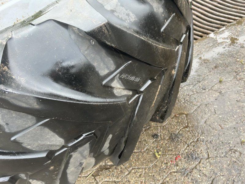 Michelin 20.8R38/32