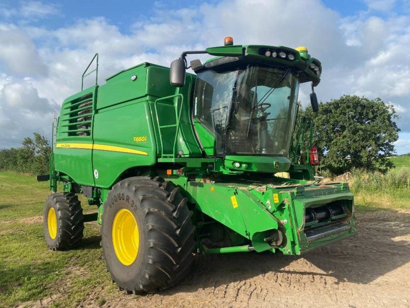 John Deere T 660 i