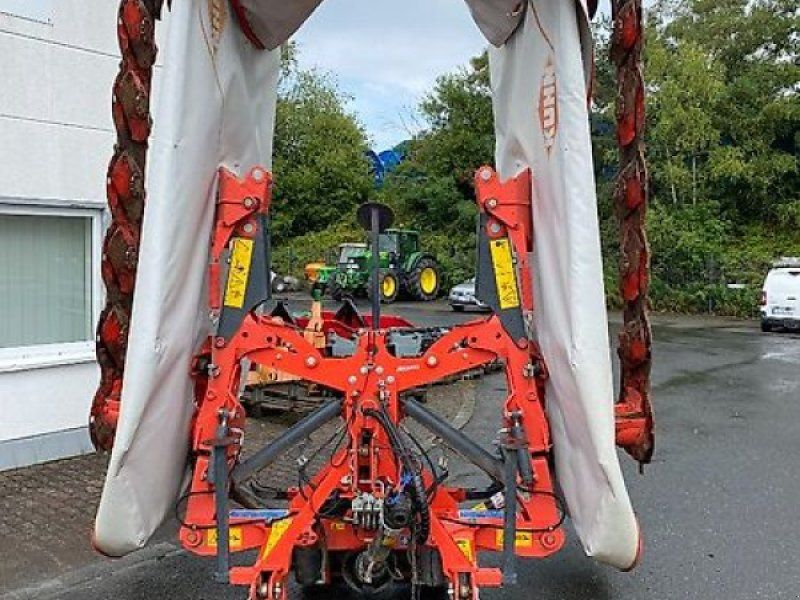 Kuhn GMD 8730-FF