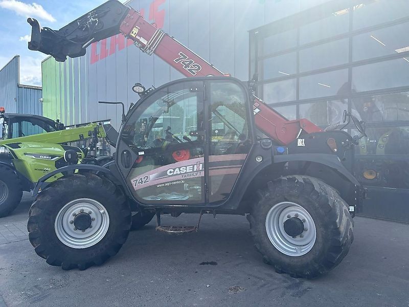 Case IH 742 Farmlift nur 3330 Std.
