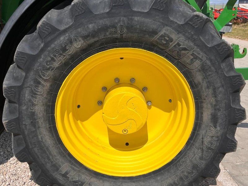 John Deere 6155R