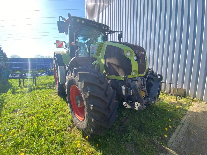 Claas Axion 850
