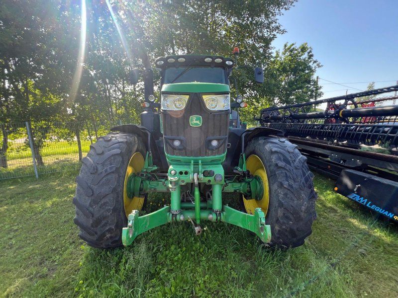 John Deere 6215 R