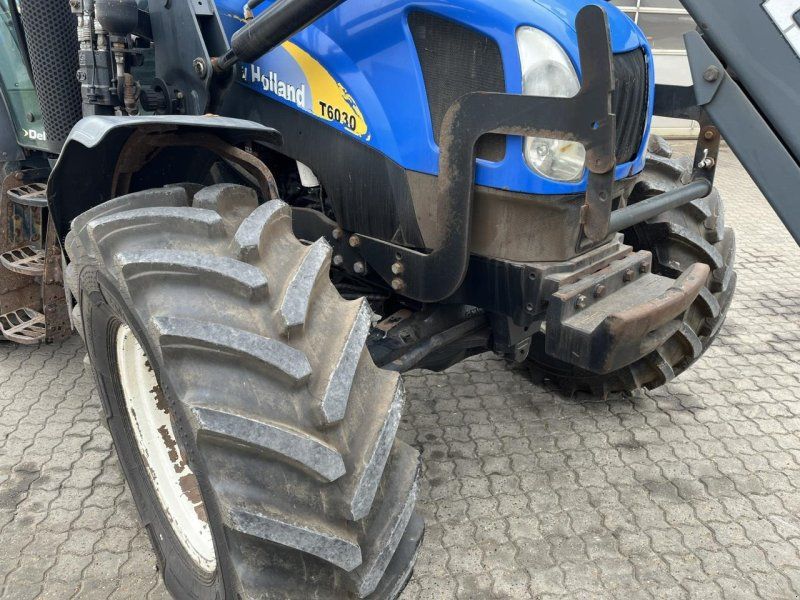 New Holland T6030