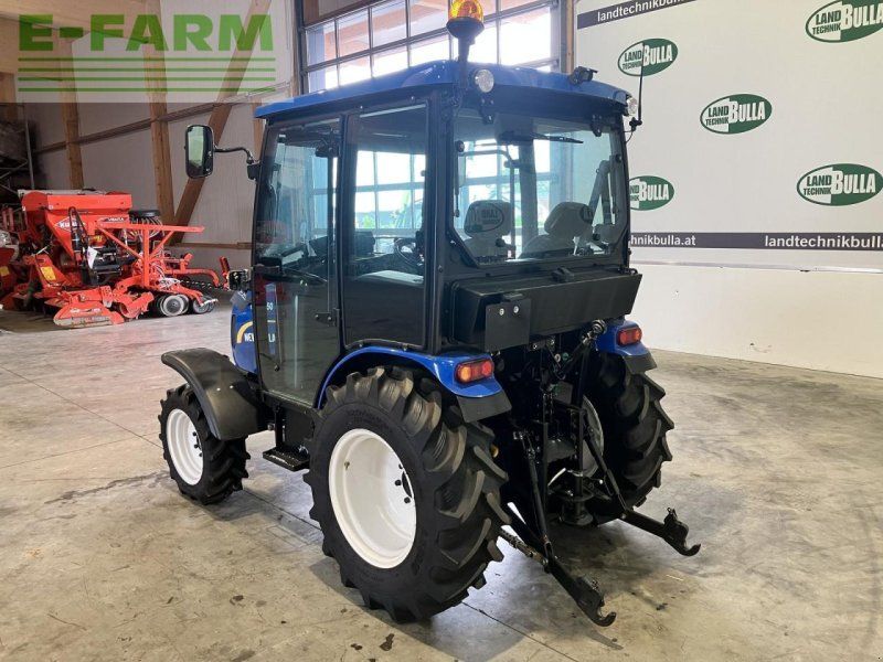 New Holland boomer 50