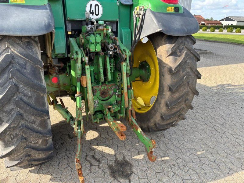 John Deere 6420