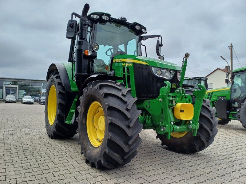John Deere 6100M