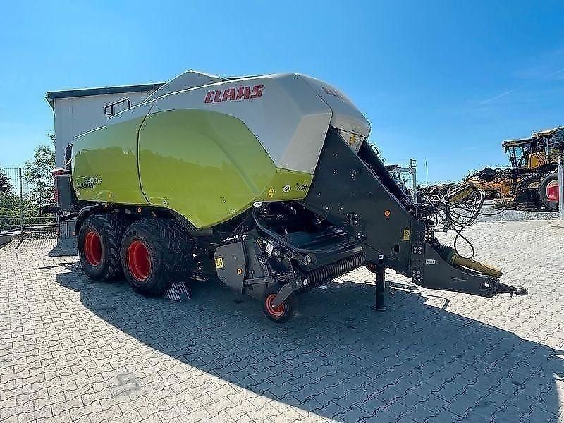 Claas Quadrant 5300 FC