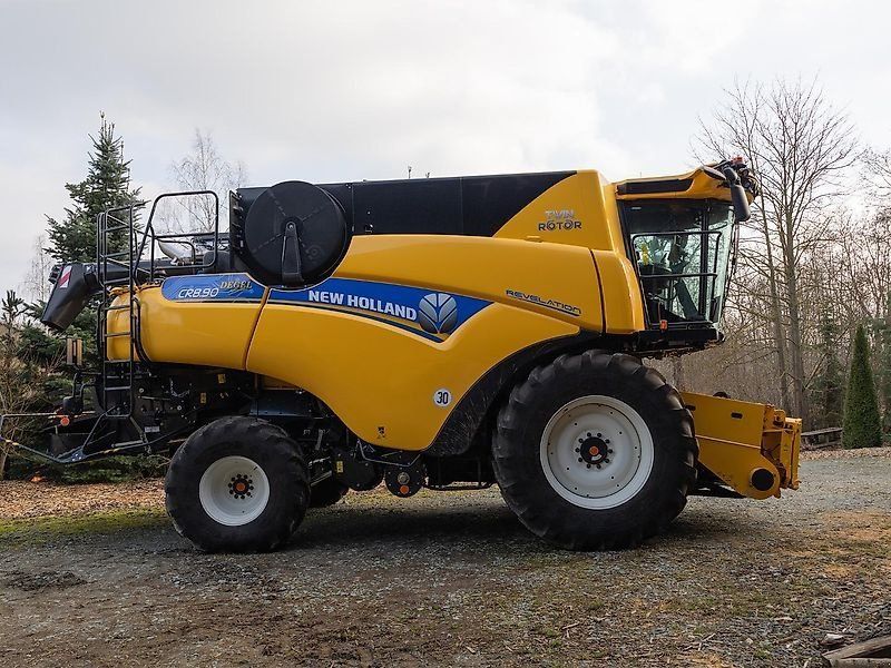 New Holland CR 8.90