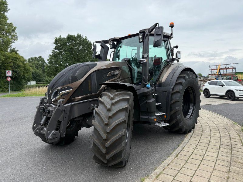 Valtra Q305