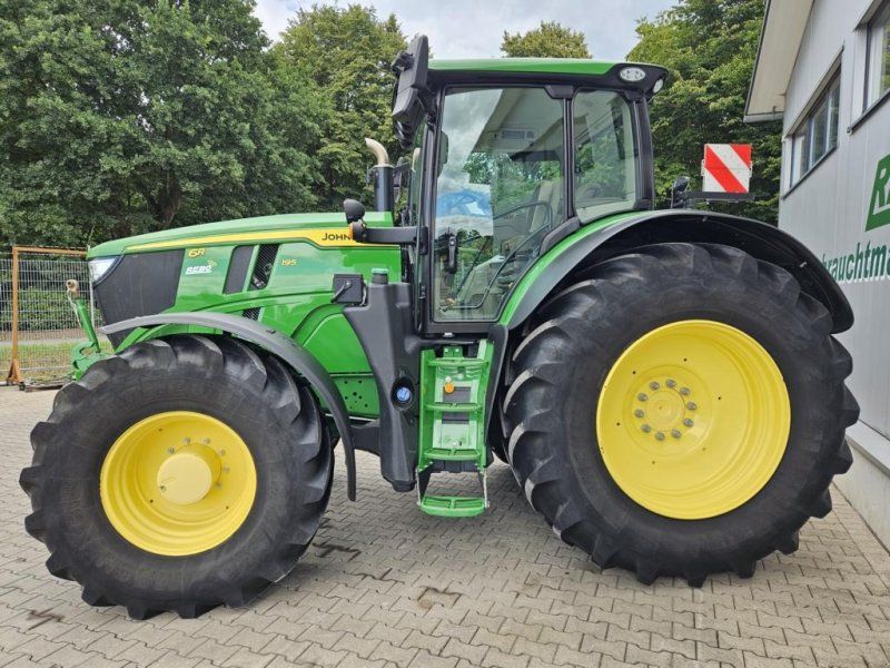 John Deere 6R195