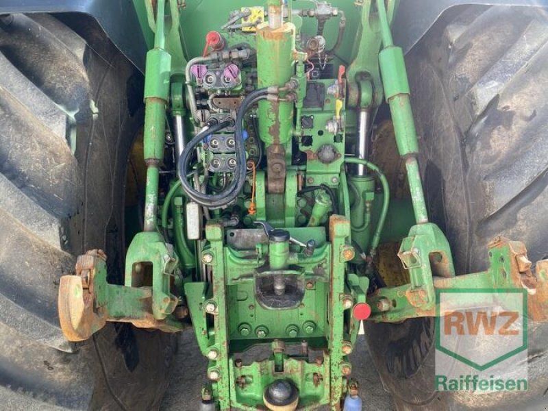 John Deere 7230R
