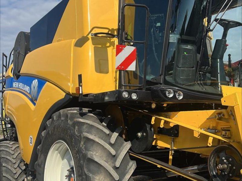 New Holland CX7.90