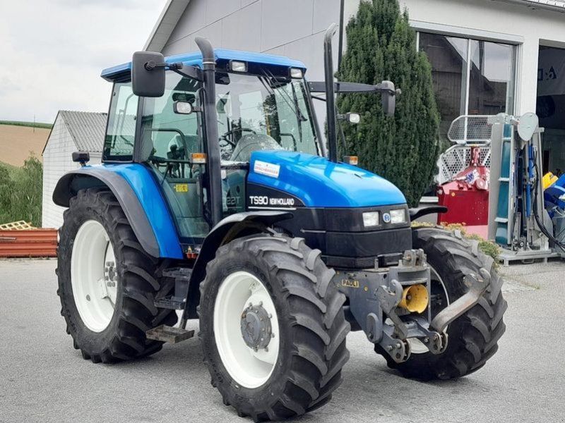 New Holland TS90