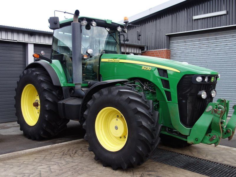 John Deere 8230 ILS