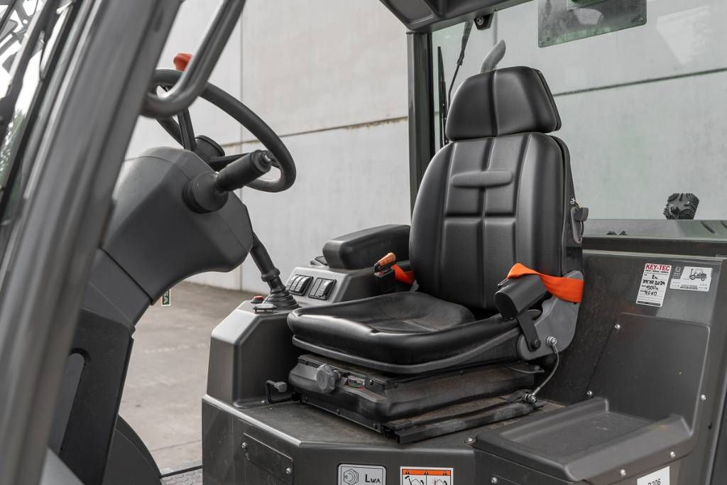 Ausa C 251 H x4