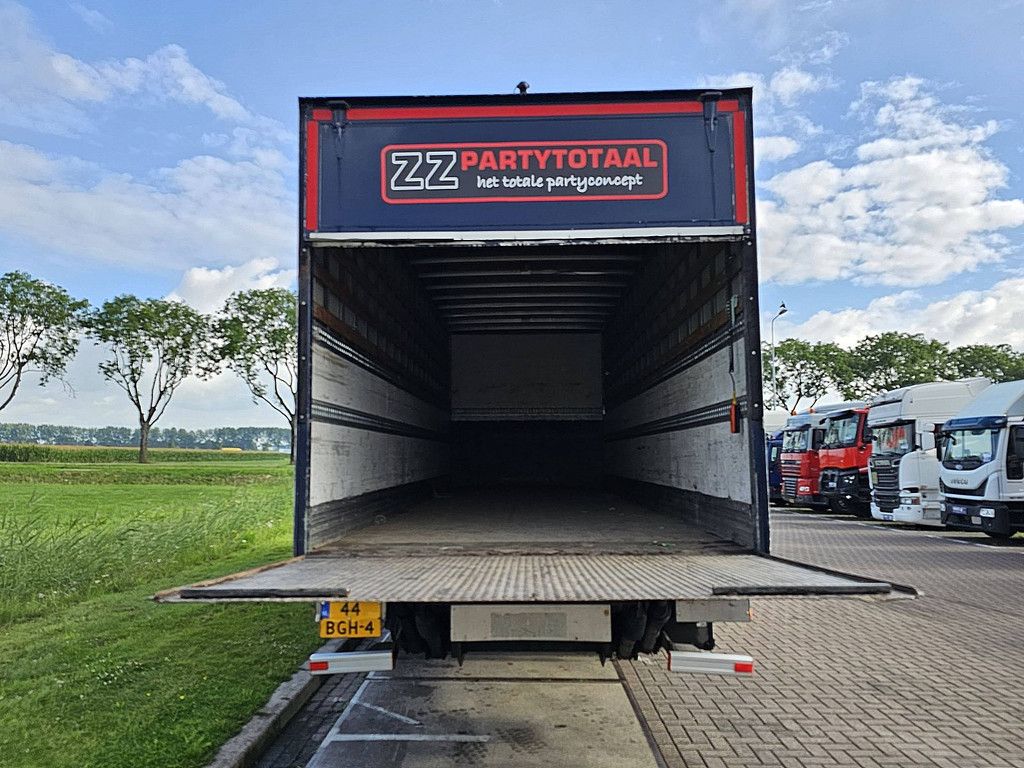 RENAULT MIDLUM 270.18 taillift nl-truck