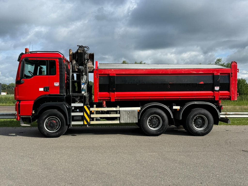 MAN TGS 32.400 6x6 Kipper with Crane