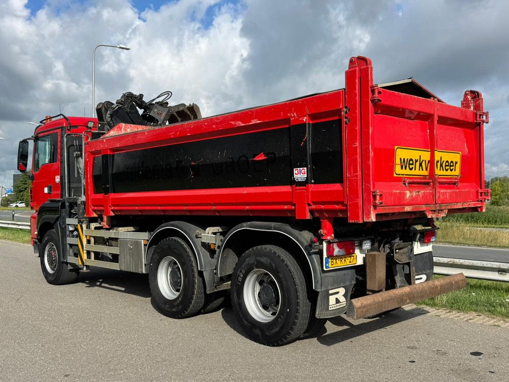 MAN TGS 32.400 6x6 Kipper with Crane