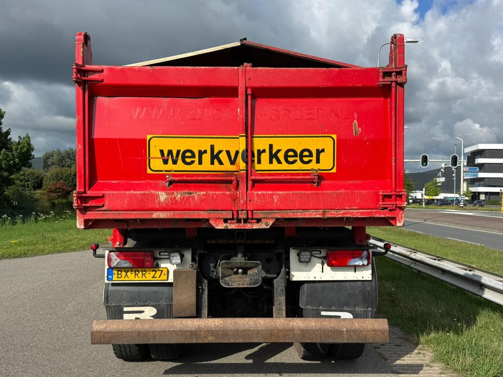 MAN TGS 32.400 6x6 Kipper with Crane