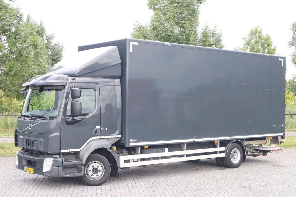 Volvo FL 210 | 4X2 | TAILLIFT | 12 TON | DUTCH INSPECITON | EURO 6