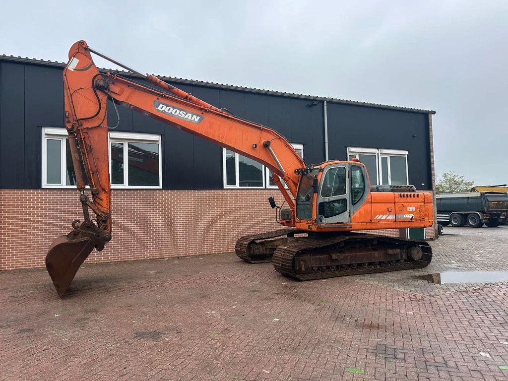 Doosan DX255LC