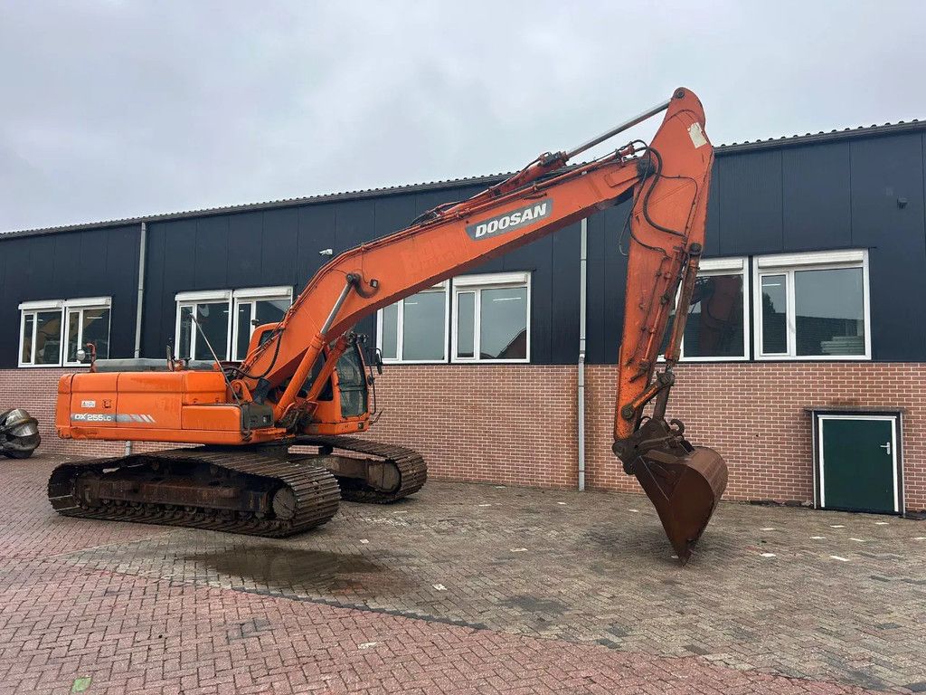 Doosan DX255LC