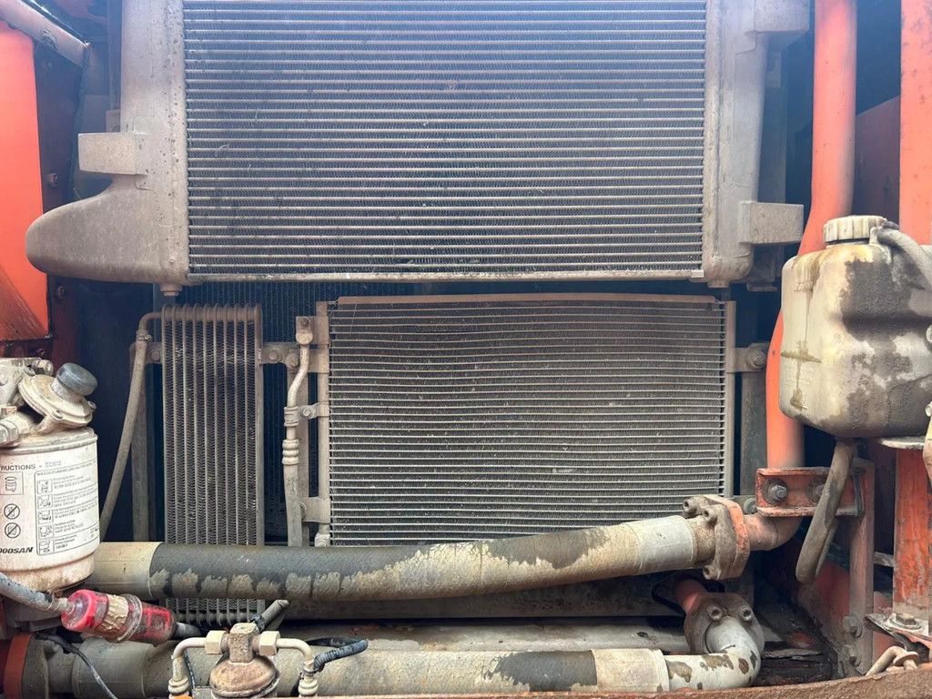 Doosan DX255LC