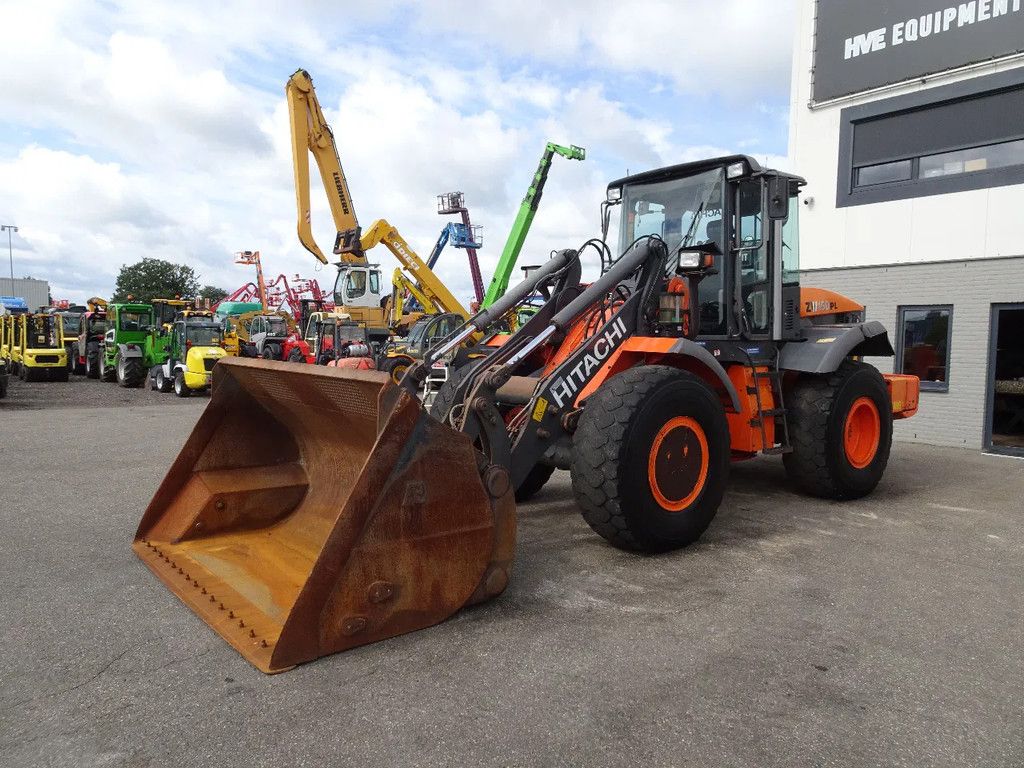 Hitachi ZW150