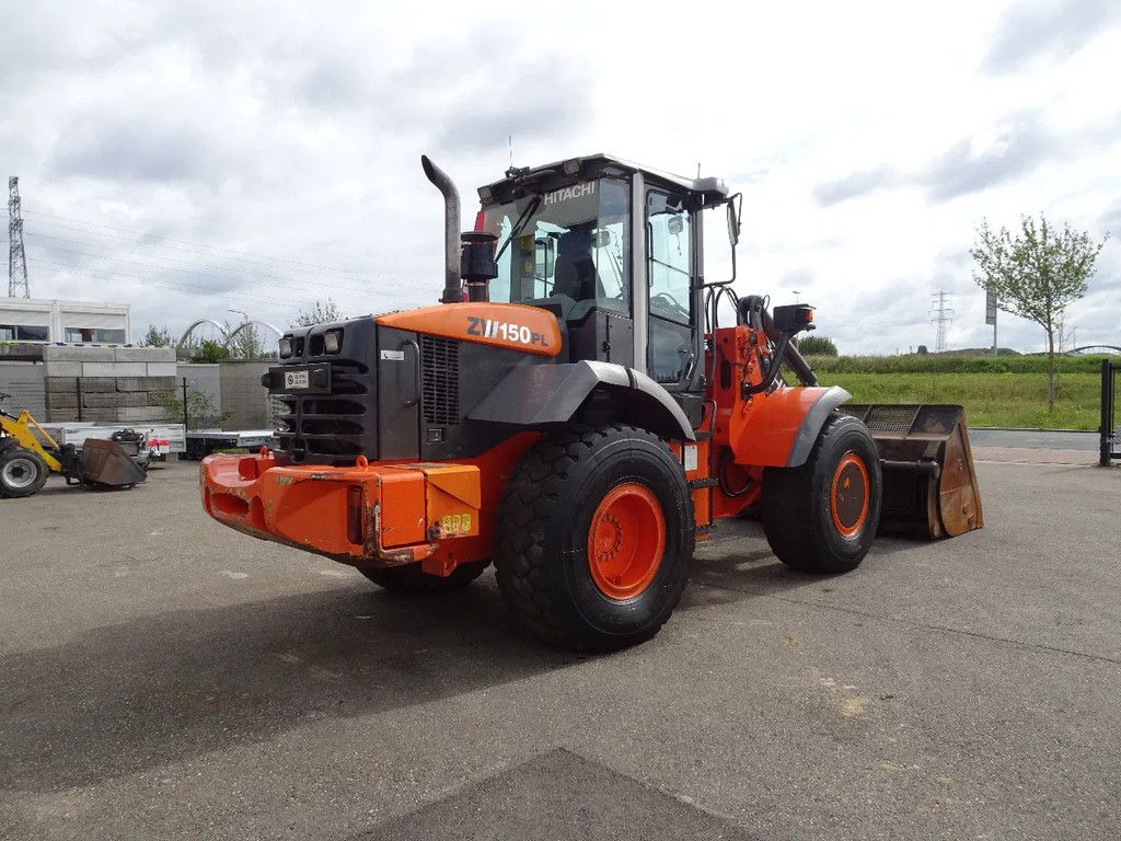 Hitachi ZW150