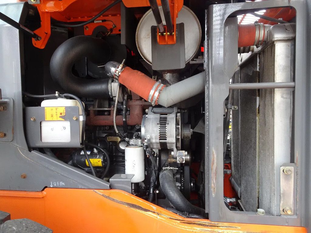 Hitachi ZW150