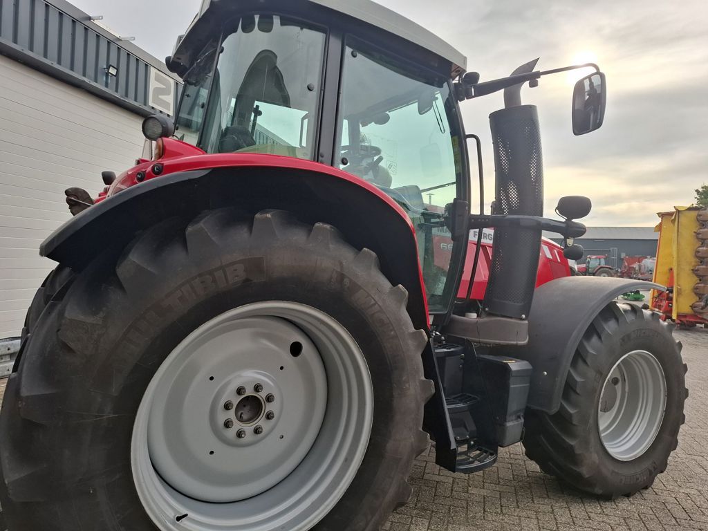 Massey Ferguson 6614 DYNA-6 EFFICIENT