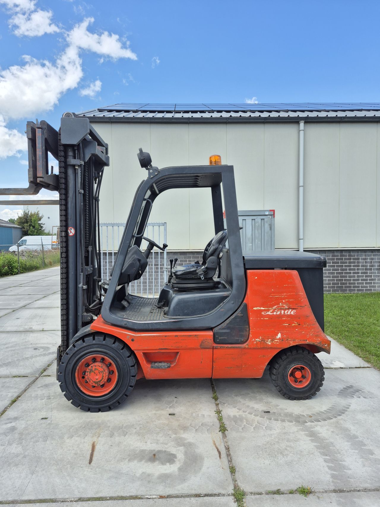 Linde E40P triplex sideshift, accu 2022 c5 getest 100%