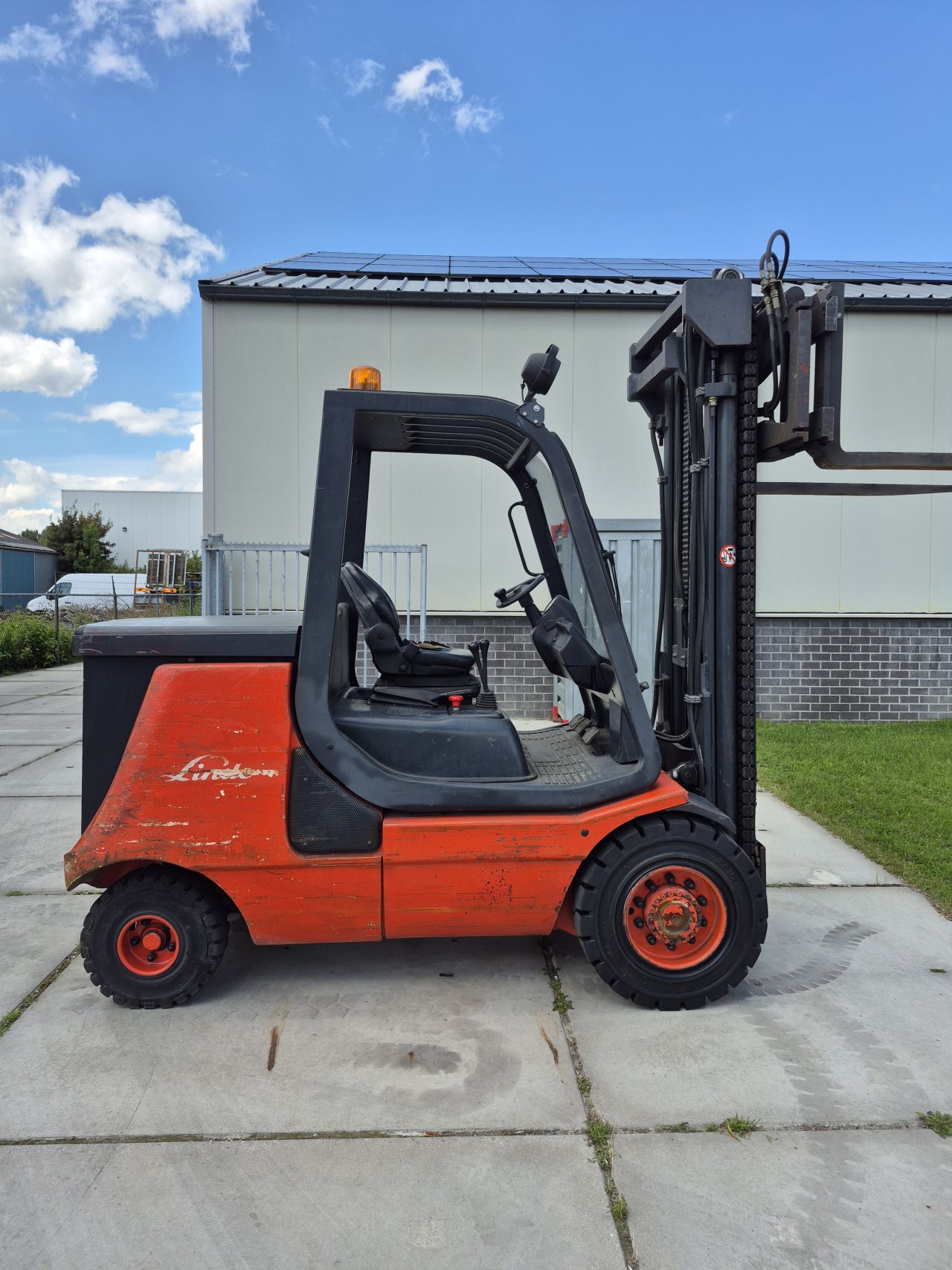 Linde E40P triplex sideshift, accu 2022 c5 getest 100%