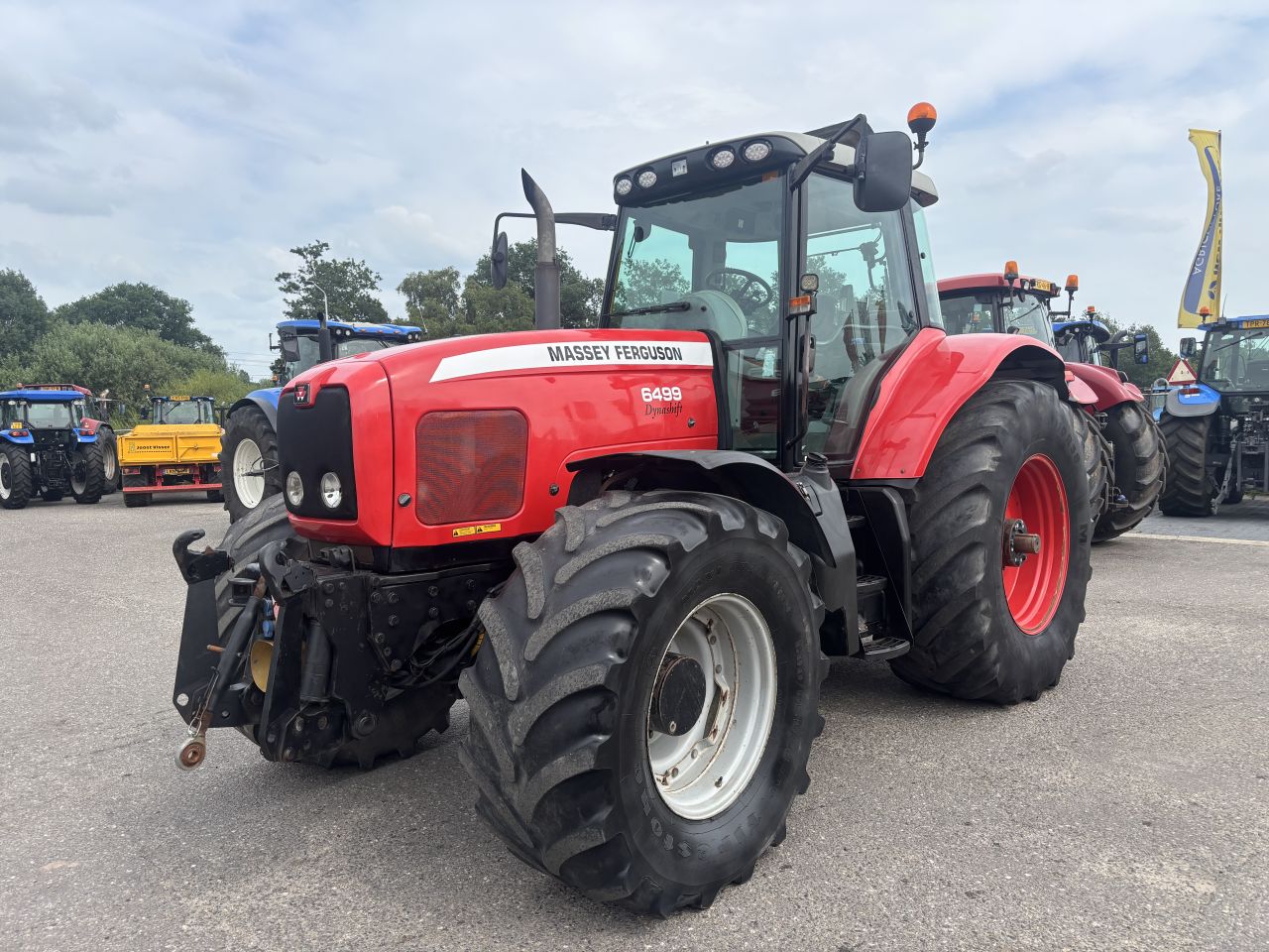 Massey Ferguson 6499