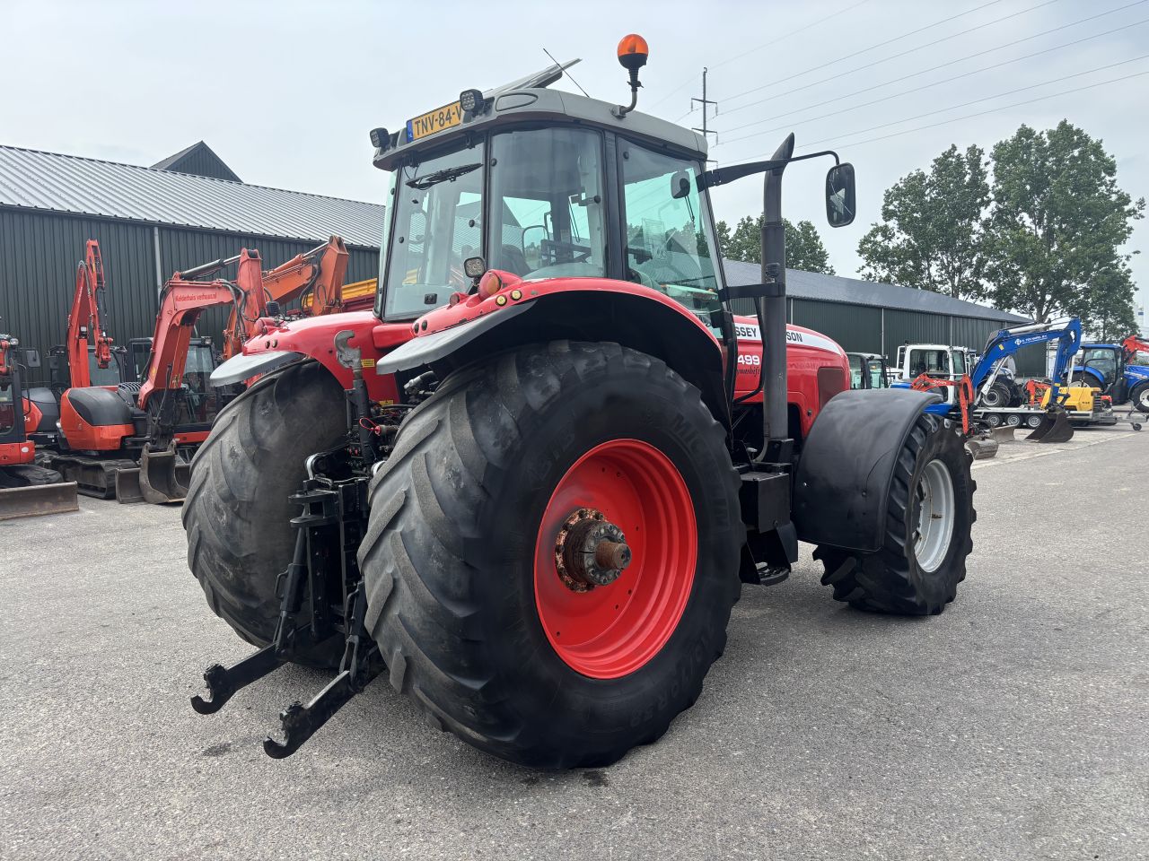 Massey Ferguson 6499
