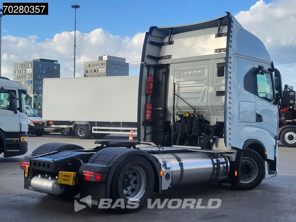 Iveco S-Way 460 4X2 Retarder 2xTanks LNG Standklima LED Navi ACC Euro 6