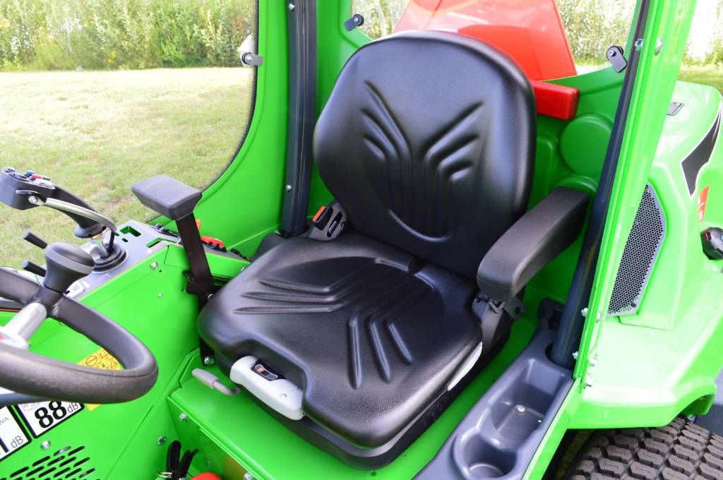 Avant 855i TDS Kniklader/Shovel