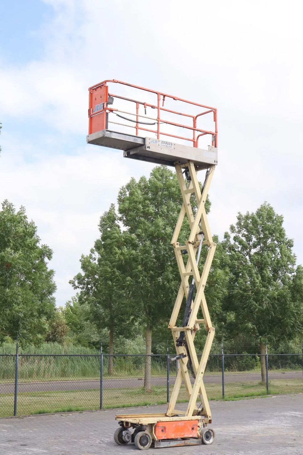 JLG 1930 ES | 7.7 METER | 230 KG