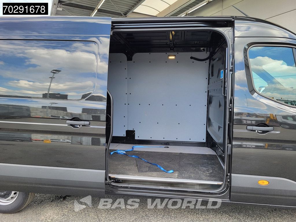 Renault Master E-Tech Elektrisch 87kWh 460WLTP L3H2 Trekhaak Airco Cruise Camera Parkeersensoren CarPlay L3 12m3 Airco Trekhaak Cruise control