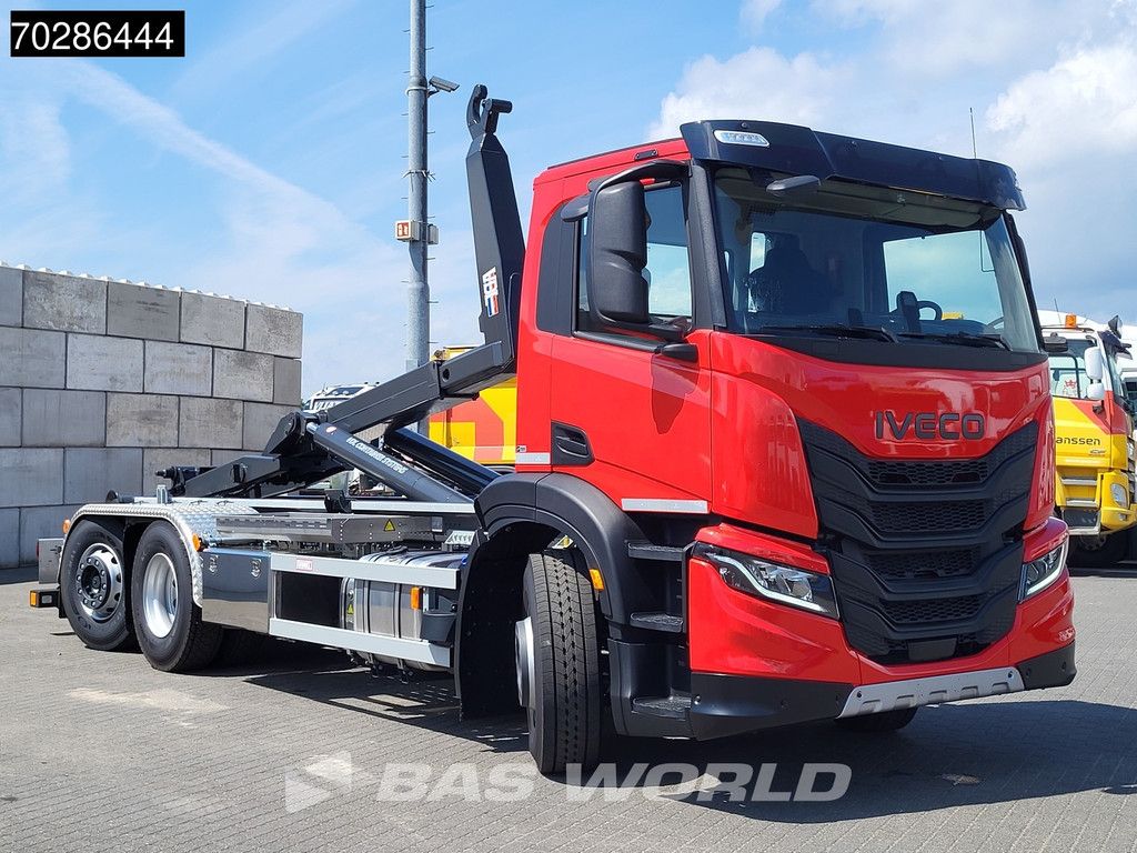 Iveco X-Way 460 6X2 NEW VDL S21-6400 Hooklift Lift+steering Axle Automatic Navi Euro 6
