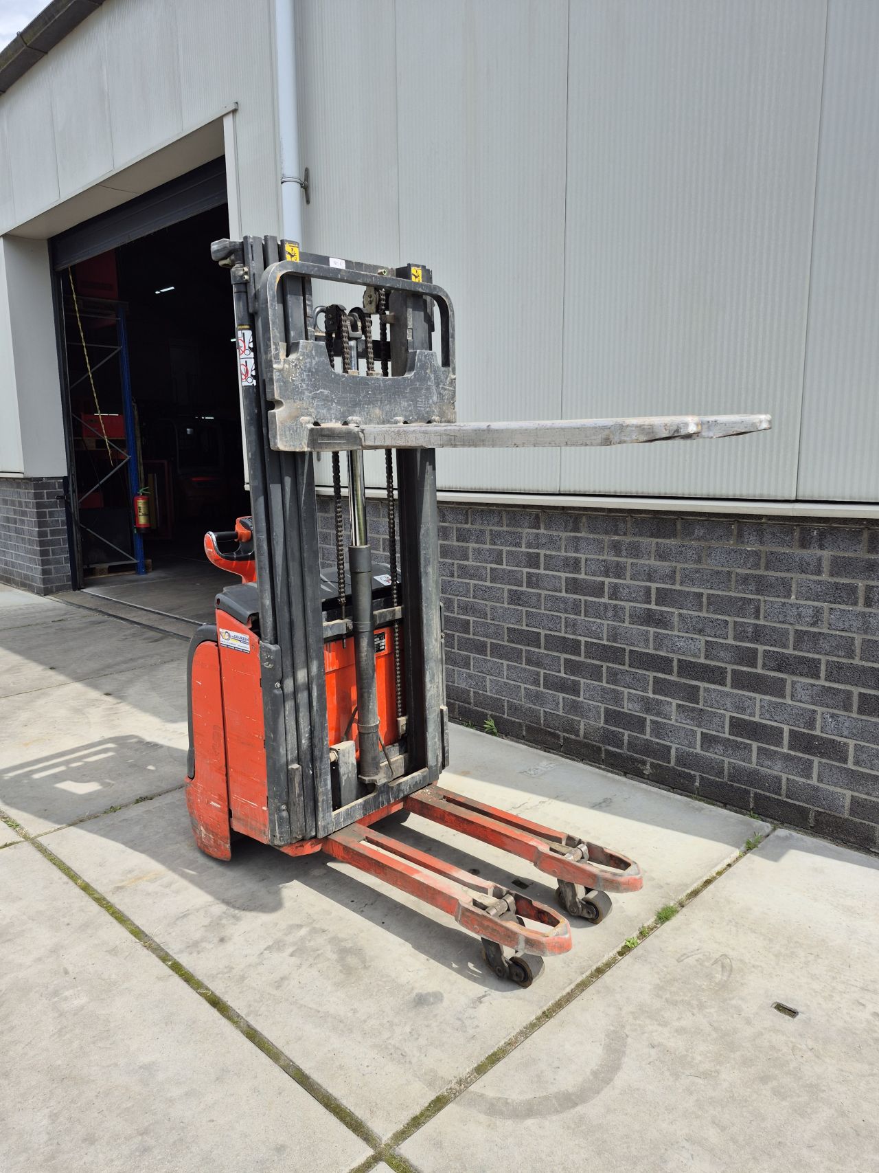 Linde L14 stapelaar Initiale heffing triplex freelift 4.300 mm