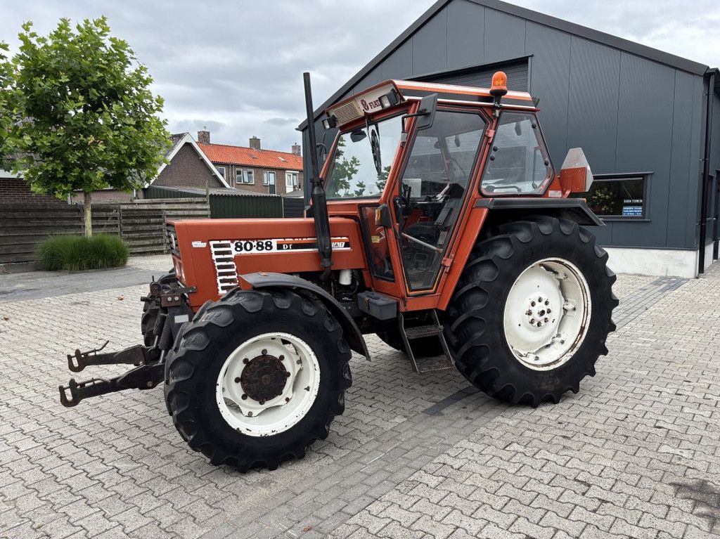 Fiat-Agri 80-88 DT 4wd, Zuidberg Fronthef.