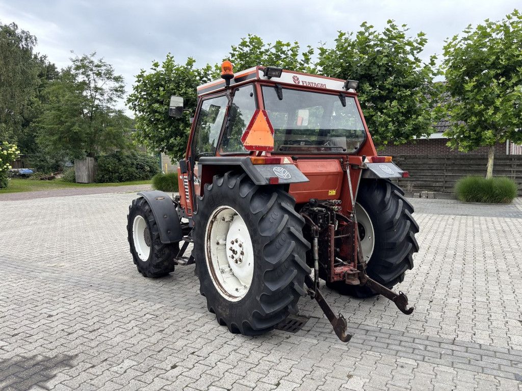 Fiat-Agri 80-88 DT 4wd, Zuidberg Fronthef.