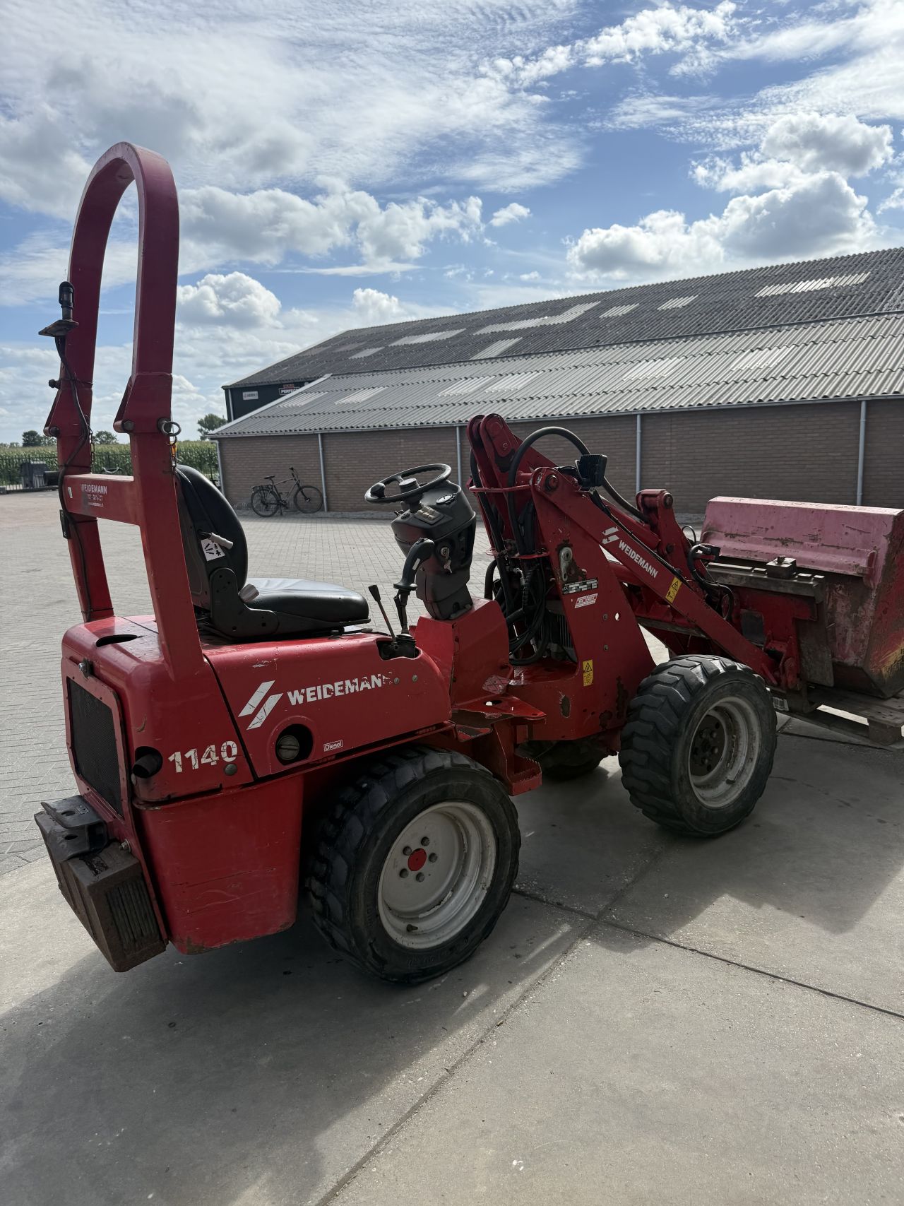 Weidemann mini shovel 1140 2400 uur marge!