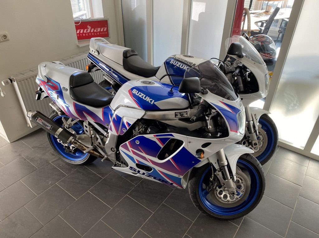Suzuki GSX-R 3X, Buell X1, Ihle Bumpercar.